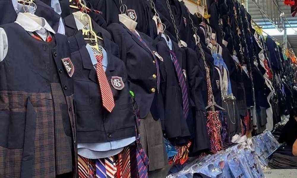 Боловсролын яамнаас шинэ хичээлийн жилийг  гурван улирлын бүтэцтэй байхаар батлагджээ.