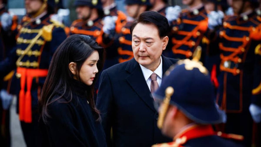 Өмнөд Солонгосын тэргүүн хатагтай асан Ким Кён Хиг баривчилжээ