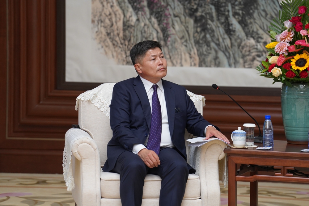 Хотын дарга Х.Нямбаатар Бээжин хотод ажиллаж байна