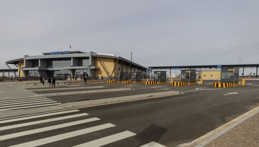 Монгол иргэдийг шалтгаангүйгээр хил дээрээс буцаах, ачаа барааг нь нэвтрүүлэхгүй хэмээн дарамталж байна