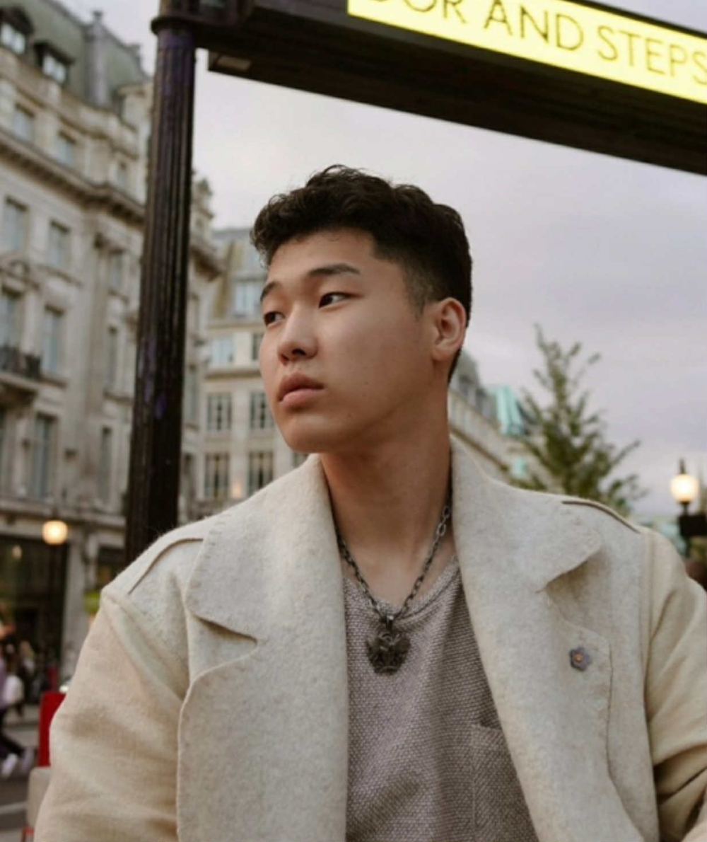 Хохирогч хүүг гадаад улс руу эмчилгээнд явуулжээ