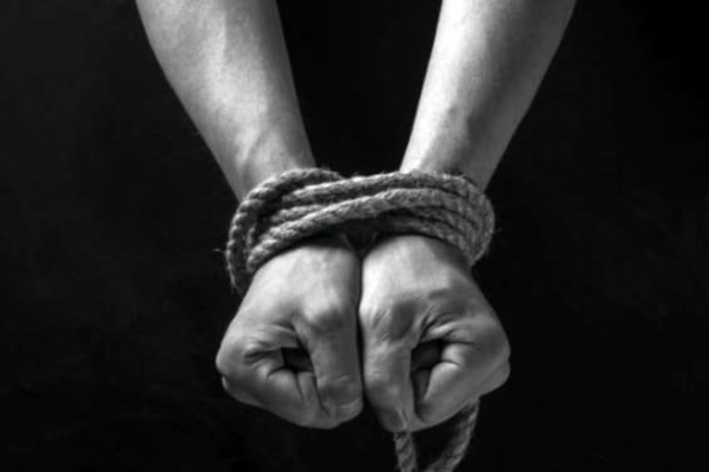 Иргэн Б,М нарын 4 этгээд 60 гаруй удаагийн үйлдлээр 15 орчим ААН залилсан байна