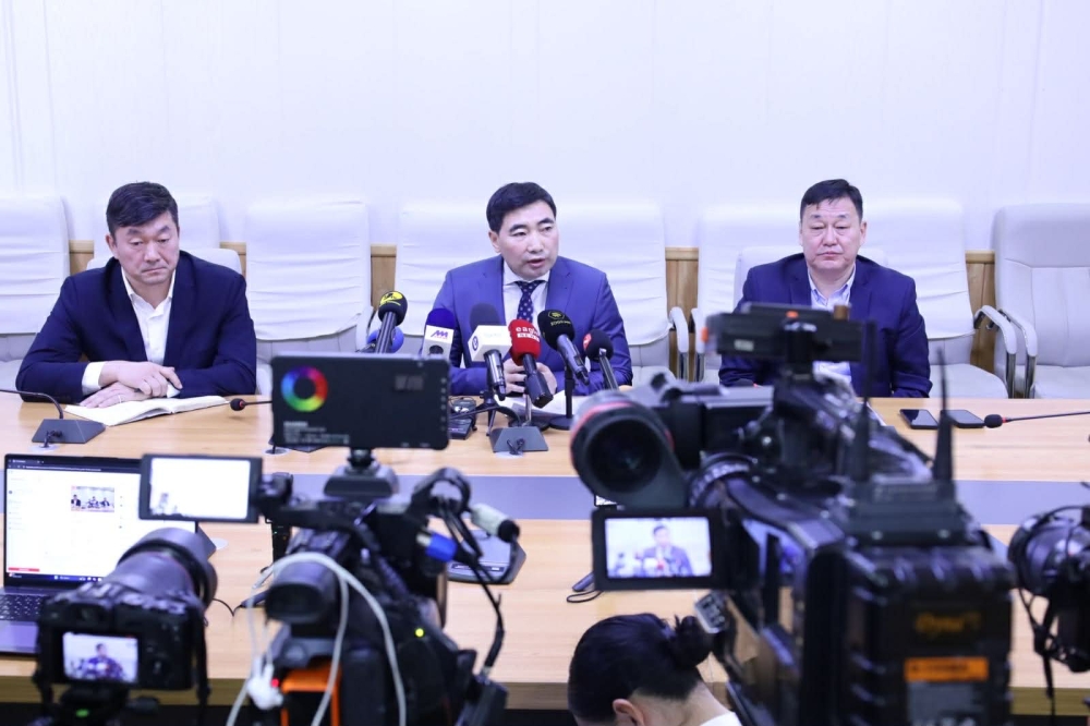 АҮЭБЯ: ШАТАХУУНЫ НИЙЛҮҮЛЭЛТ ХЭВИЙН, ӨДӨРТ 120 ВАГОН ХҮЛЭЭН АВЧ БАЙНА