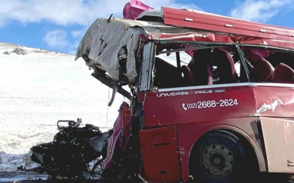 Бүсийн сургалтад явсан ОНЦГОЙ БАЙДЛЫН алба хаагчид автобустайгаа осолджээ