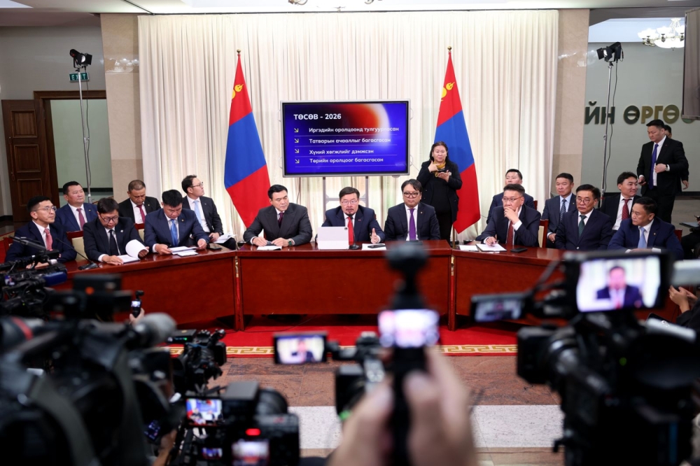 Жижиг, дунд бизнес эрхлэгчдийг дэмжиж, татварын ачааллыг бууруулна