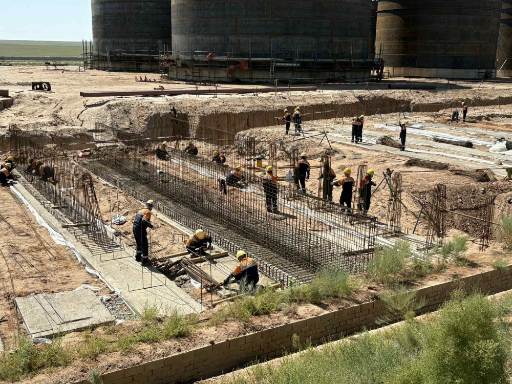 АҮЭБ-ийн сайд Г.Дамдинням: Дотооддоо газрын тосны бүтээгдэхүүн үйлдвэрлэх цаг удахгүй ирнэ